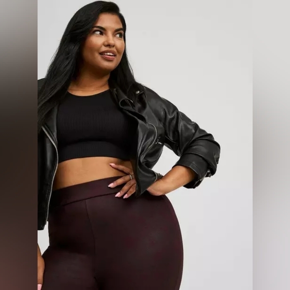 Torrid Full-Length Foil Print Legging - Burgundy - NWT - Size 4 - Picture 2 of 4